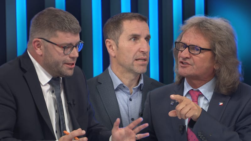 Ševčík to ve studiu schytal: Lidský hnus, nechápal Haas. Je mi za vás stydno, přidal se Jakob