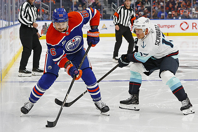 Útočník Tomášek je zpět na soupisce Edmontonu, může debutovat v NHL