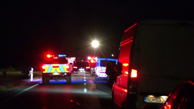 Bylo to prokletí? U Brezna se srazili sousedé, přežil jen Filípek. Zatím neví, že je sirotek