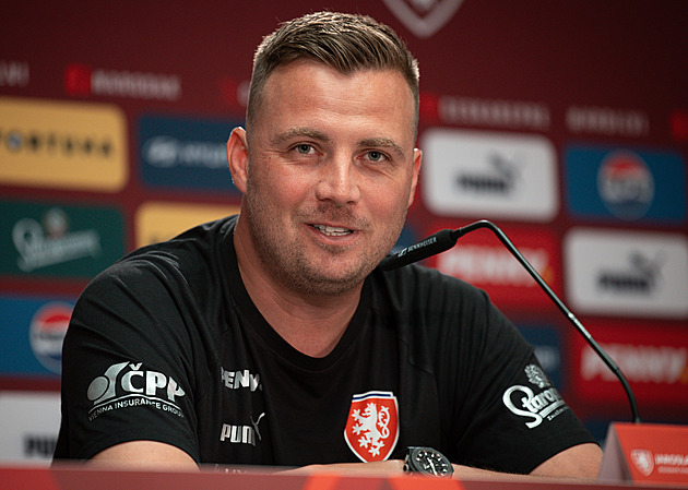 Dočasným koučem reprezentace je Köstl. Chceme zachovat kontinuitu, řekl Trunda