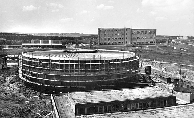 Rozhodl prezident. Před 80 lety se báňská univerzita stěhovala z Příbrami do Ostravy