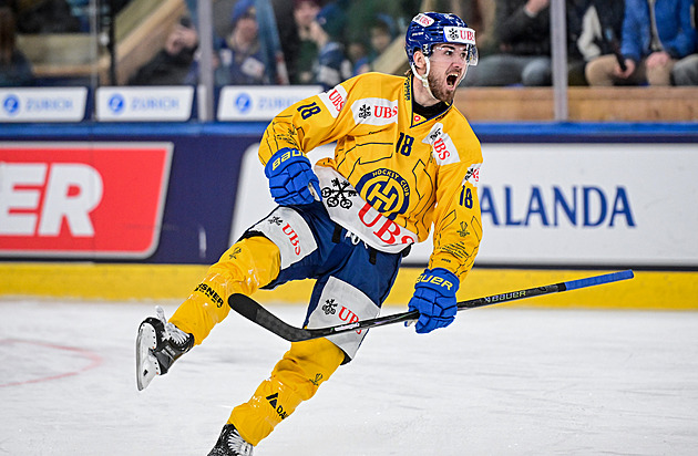 Zadina je hrdina, rozhodl finále Spengler Cupu pro Davos. Gól dal i Stránský