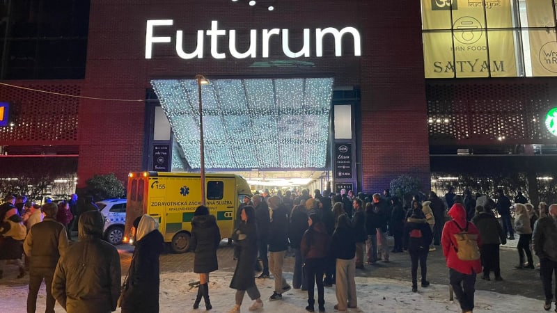 Agresor v Hradci útočil sekáčkem na maso, byl opilý. Dalšímu krveprolití zabránil svědek