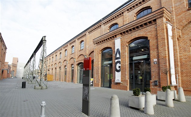 Miliardářova Fait Gallery mizí z ikonické budovy. Nekončíme, tvrdí její šéfka