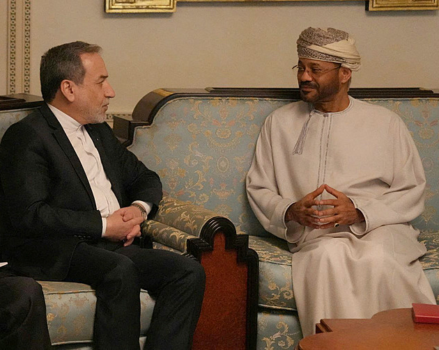 USA a Írán zahájily v Ománu jednání o jaderném programu