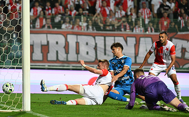 ONLINE: Slavia - Ml. Boleslav 0:0, domácím se vrací Holeš, hrají Sanyang i Bužek