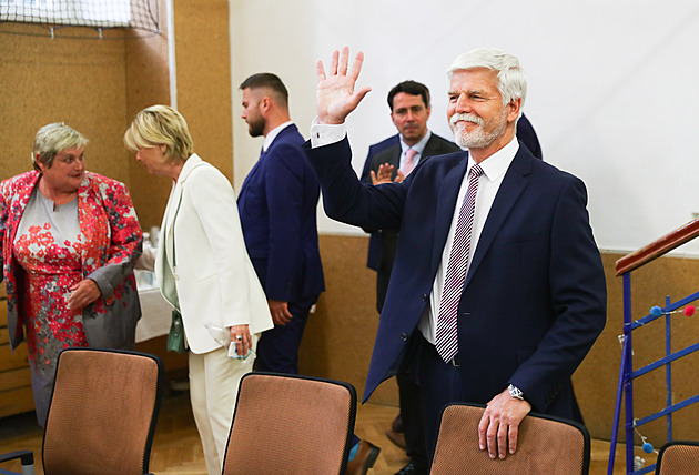 Debata se školáky i primátorem. Prezident Pavel oficiálně navštíví Prahu