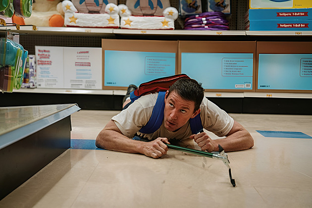 TELEVIZIONÁŘ: Nepolapitelný schovaný v hračkářství se nesmí zamilovat