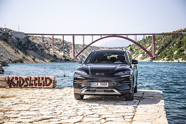 BYD v ČR. Dojezd přes 1 000 km je jen začátek, letos přiveze lidovku i plavce