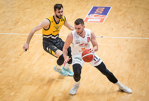 Nymburk doma zase neuspěl, po postupu do čtvrtfinále Ligy mistrů prohrál s Pískem