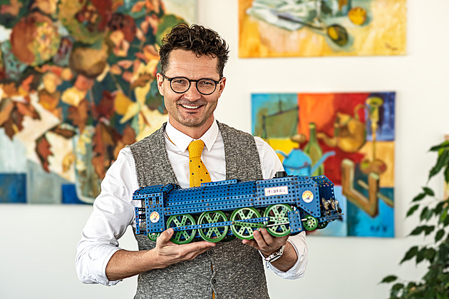 Účelně zaměstnává a bystří důvtip. Jak vzniká legendární stavebnice Merkur