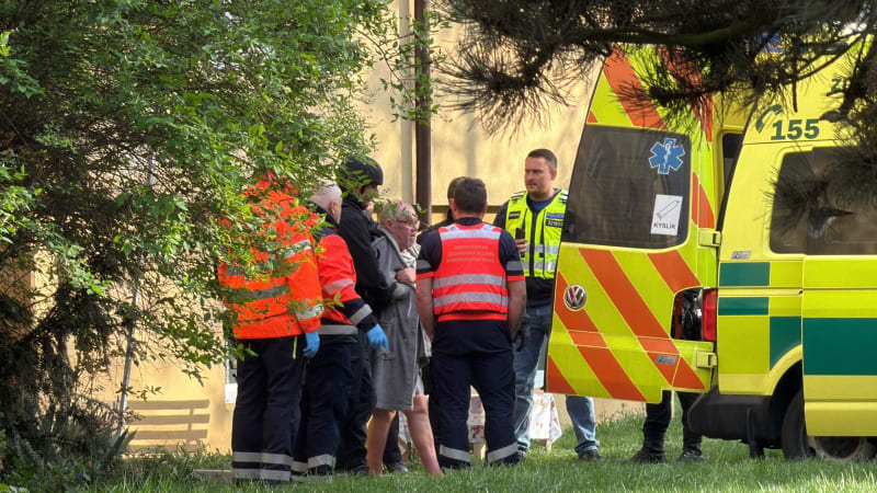 Do Mělníku mířila zásahovka. Senior vyhrožoval odpálením výbušniny na ministerstvu