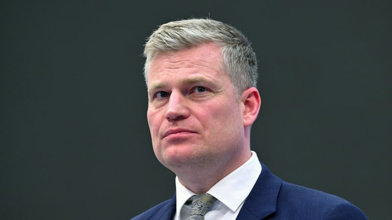 Mluvíte nesmysly, zpražil Turka analytik. Záběry ukazují hádku, kvůli které měl přijít o práci