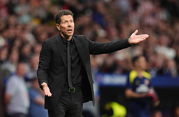 Drama v Lize mistrů: Simeone se pustil do obránce Arsenalu, zasahovala ochranka