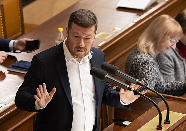 V noční bitvě Okamura neprosadil odmítnutí sjezdu sudetských Němců v Brně