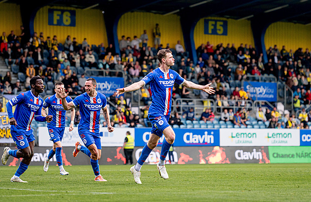 Artis vsadil na mladíky a ukázal hlad. Každý zápas je play off, ví Nádvorník
