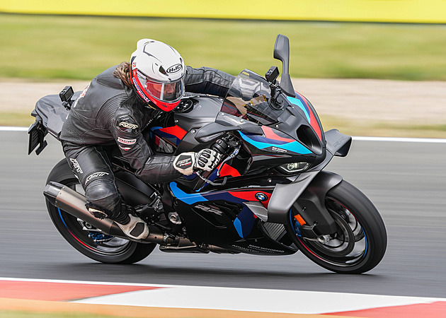 Autodrom Most se při superbicích rozloučí s Holánem, vystaví i jeho motorku
