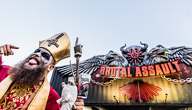 Brutal Assault praskal ve švech. Primus, Wardruna i Ice-T ovládli Josefov