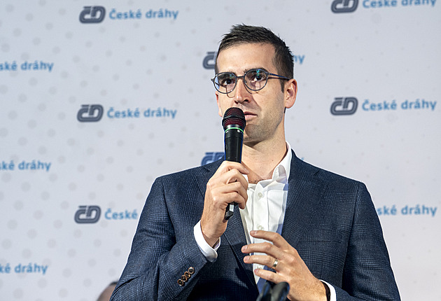 Nerezignoval jsem a prověrku jsem si chtěl doplnit, říká bývalý šéf Českých drah