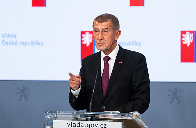 Kritika mě překvapila, ať nám řeknou, kde máme šetřit, čílí se Babiš kvůli Motoristům