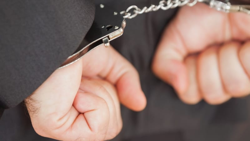 Za znásilnění a podpálení přítelkyně mladík dostal 21 let vězení. Hrůzné činy přiznal