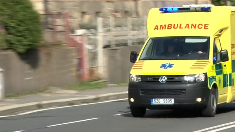 Výbuch ve zbrojovce na Benešovsku: Hlásí zraněné, zasahují záchranáři i policie