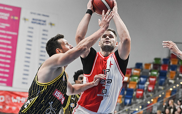 Čtyři debakly. Slavisté smetli Opavu, Pardubice deklasovaly Olomoucko