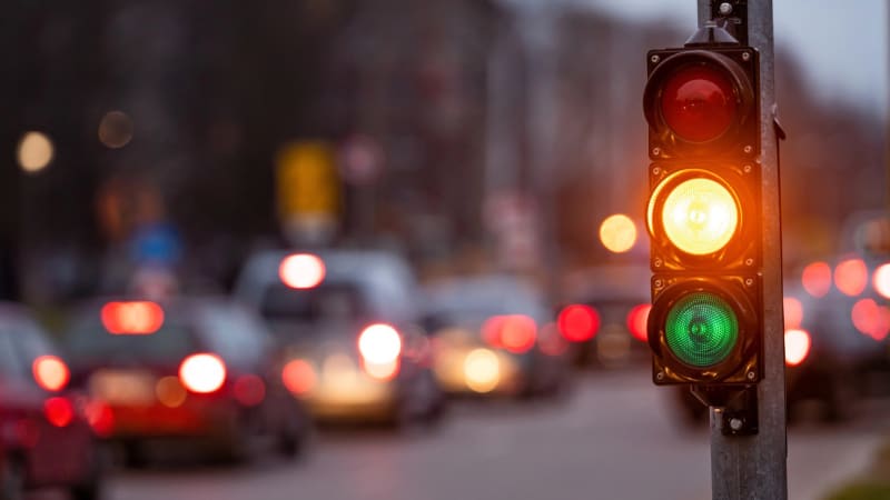 Psychopat, řekl expert o řidičovi v Praze. U školy jel přes 120 km/h, pak se chlubil videem