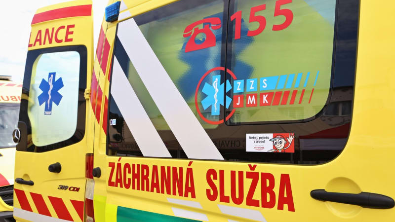 Tragédie na Frýdecko-Místecku: Zdrogovaný řidič srazil chodce, resuscitace byla marná