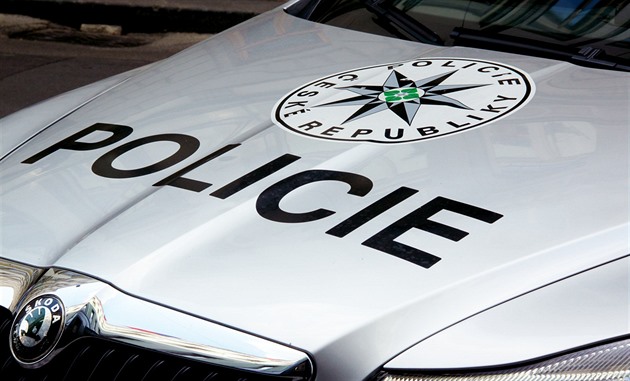 Pobodání ve Dvoře Králové. Muž útok nepřežil, policie zadržela podezřelého