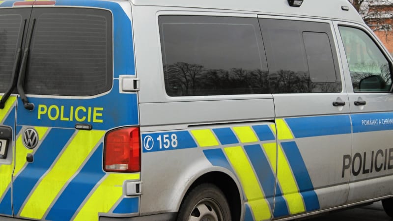 Zásah policie ve škole na Jihlavsku: Chlapec měl nebezpečně vyhrožovat spolužákům